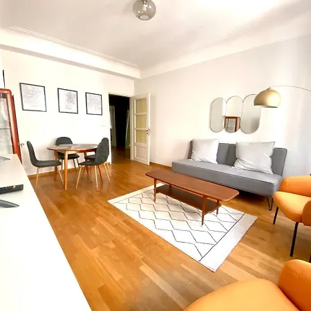 Apartamento Bars & Culture At Your Doorsteps